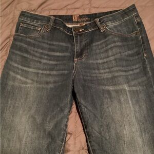 Ladies Kut from the Kloth Boyfriend straight leg jeans